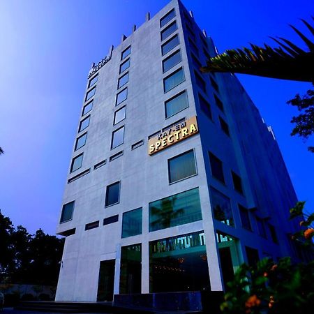 Kay-Em Spectra Hotel Ченнаї Екстер'єр фото